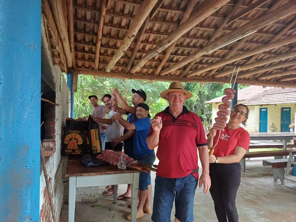 Integrantes dos grupos reuniram-se para o almoço / Foto: Divulgação