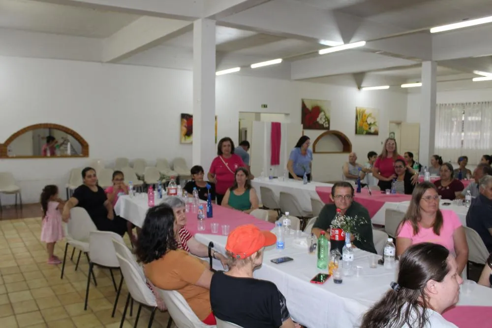 Liga Feminina de Combate ao Câncer confraterniza com seus assistidos