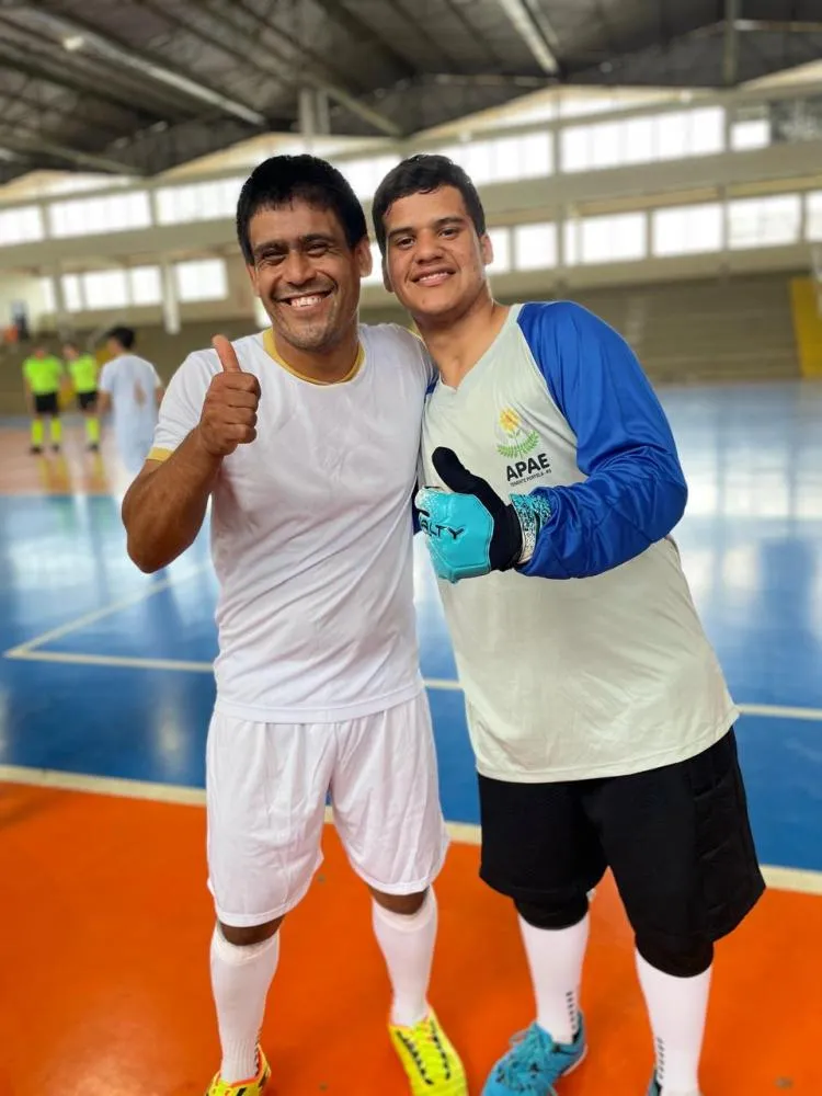 Alunos da APAE participam de jogos estaduais em Canoas nas modalidades futsal e bocha