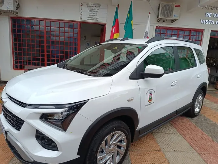 Minivan Spin com sete lugares será utilizado para o transporte de pacientes para centros médicos de outras cidades / Foto: Divulgação