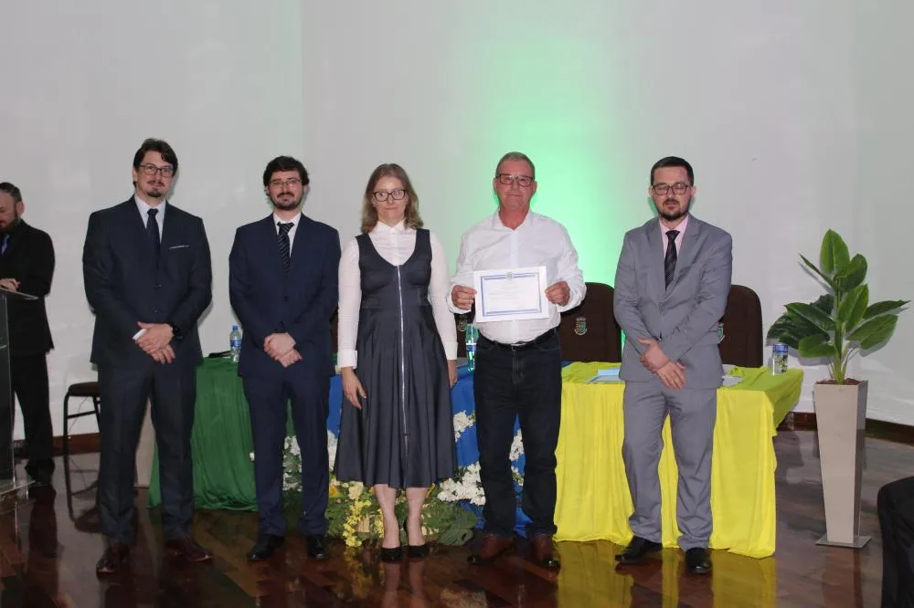 Confira as fotos da diplomação do prefeito e vereadores de Vista Gaúcha