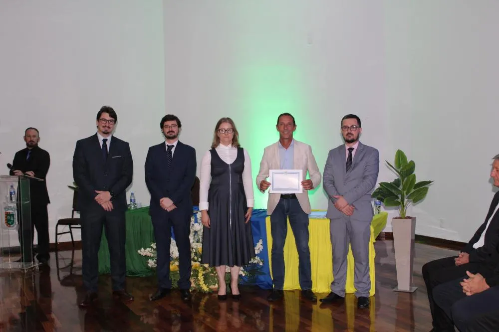 Confira as fotos da diplomação do prefeito e vereadores de Vista Gaúcha