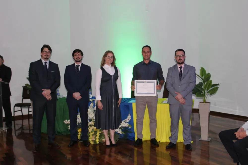 Confira as fotos da diplomação do prefeito e vereadores de Derrubadas