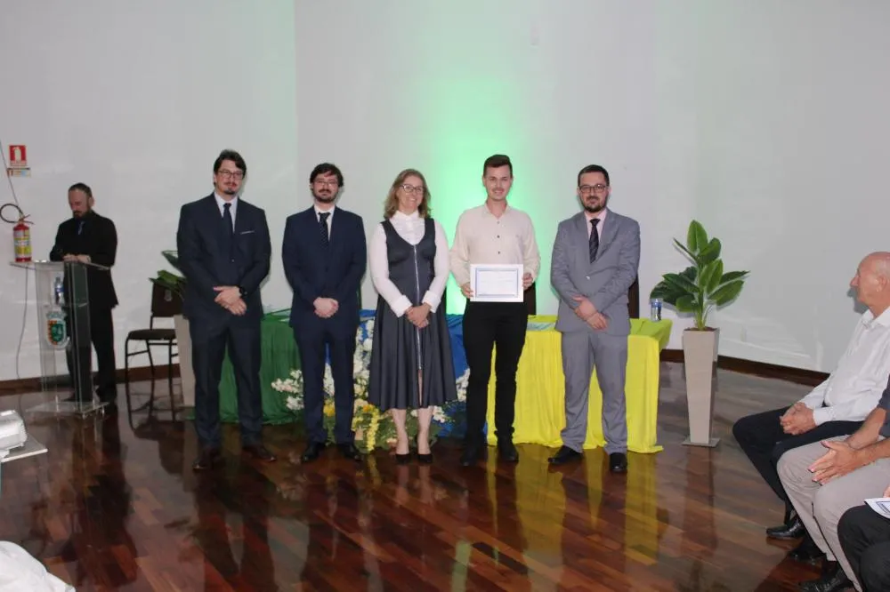Confira as fotos da diplomação do prefeito e vereadores de Derrubadas