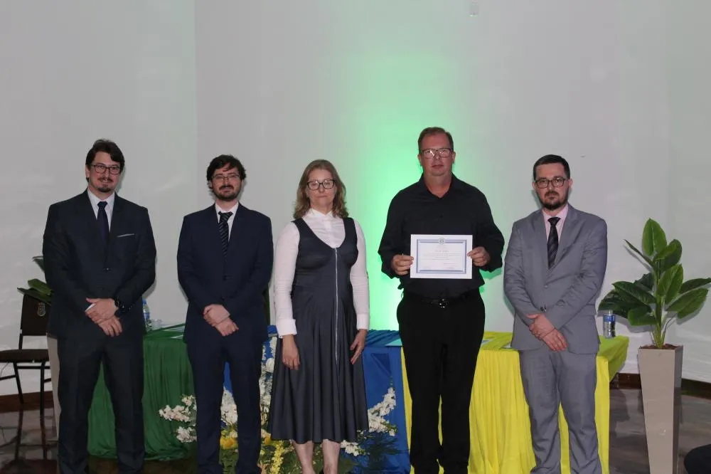 Confira as fotos da diplomação do prefeito e vereadores de Derrubadas
