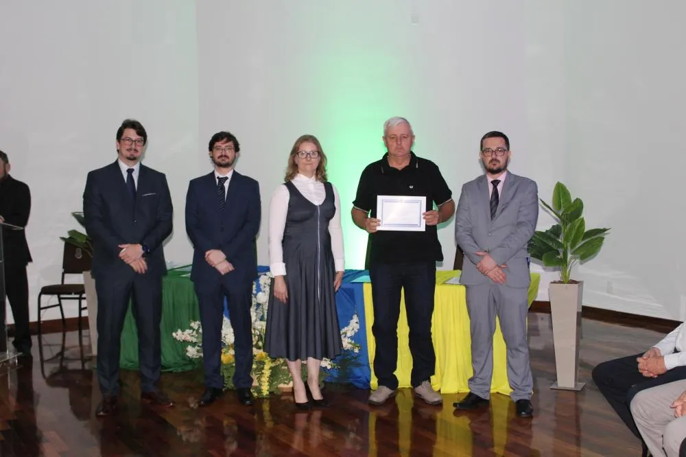 Confira as fotos da diplomação do prefeito e vereadores de Derrubadas