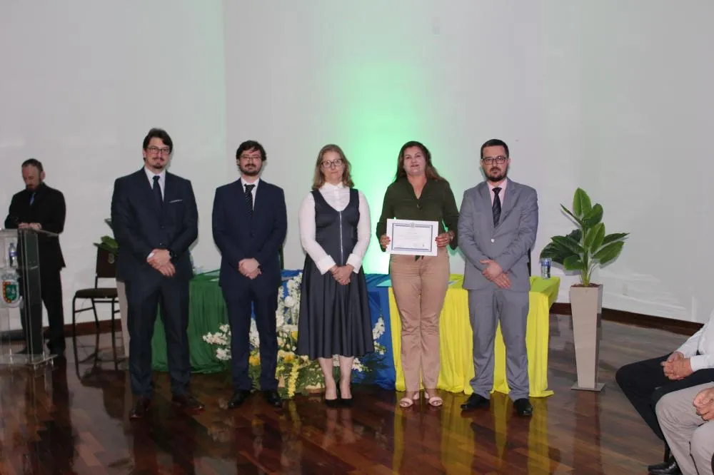 Confira as fotos da diplomação do prefeito e vereadores de Derrubadas