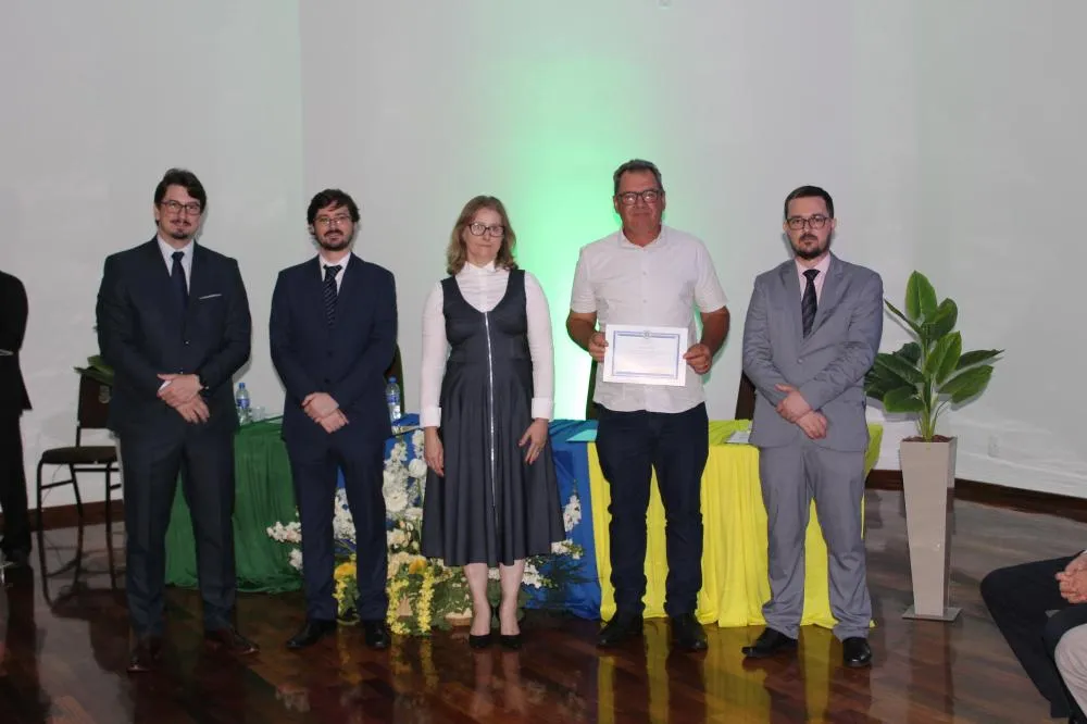Confira as fotos da diplomação do prefeito e vereadores de Derrubadas