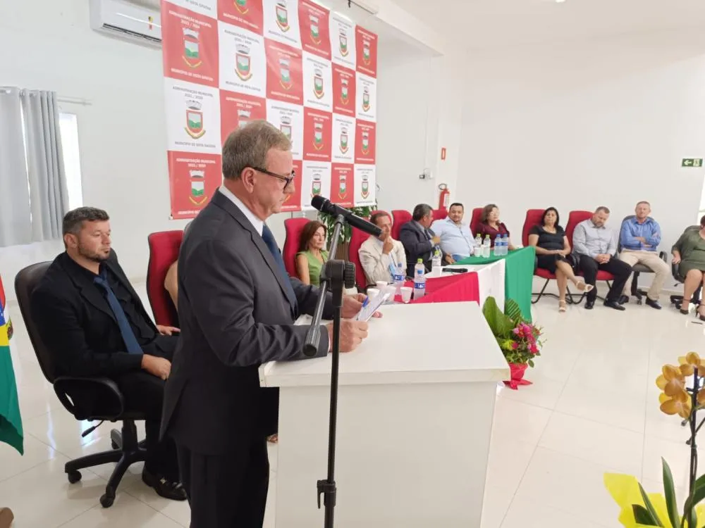 Posse de vereadores, prefeito e vice-prefeito marca o 1º dia de 2025