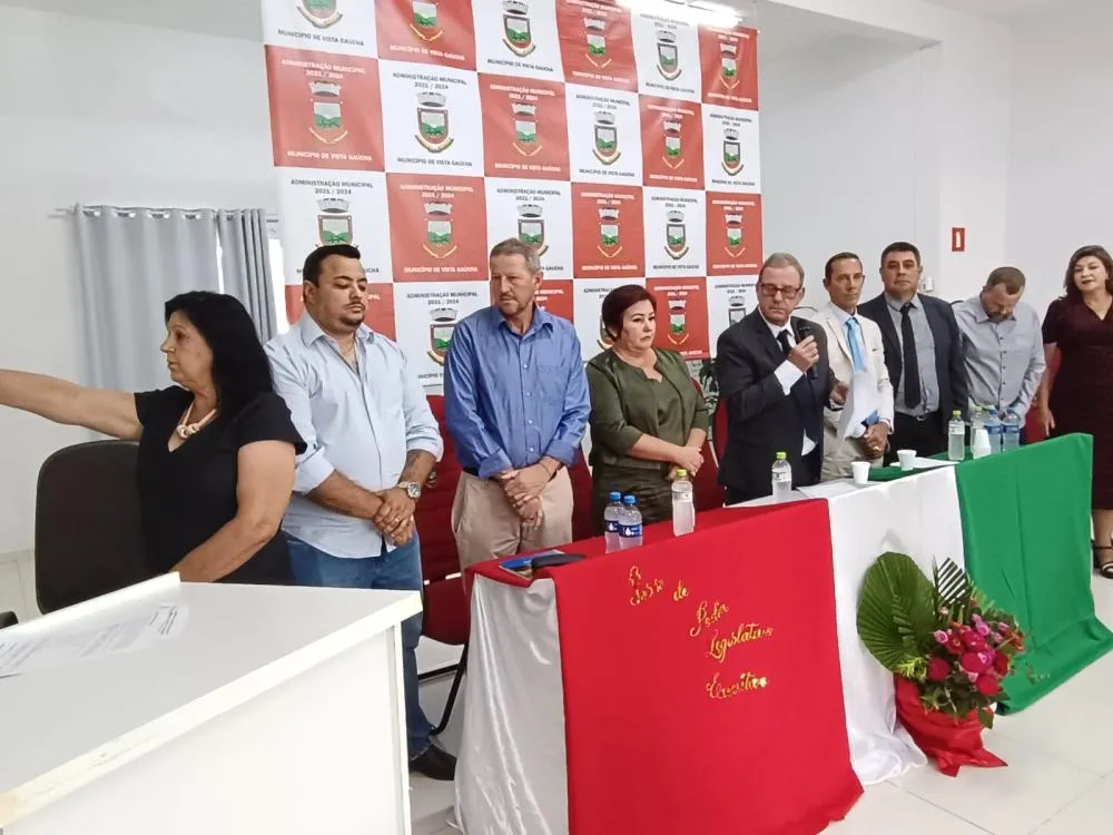 Posse de vereadores, prefeito e vice-prefeito marca o 1º dia de 2025