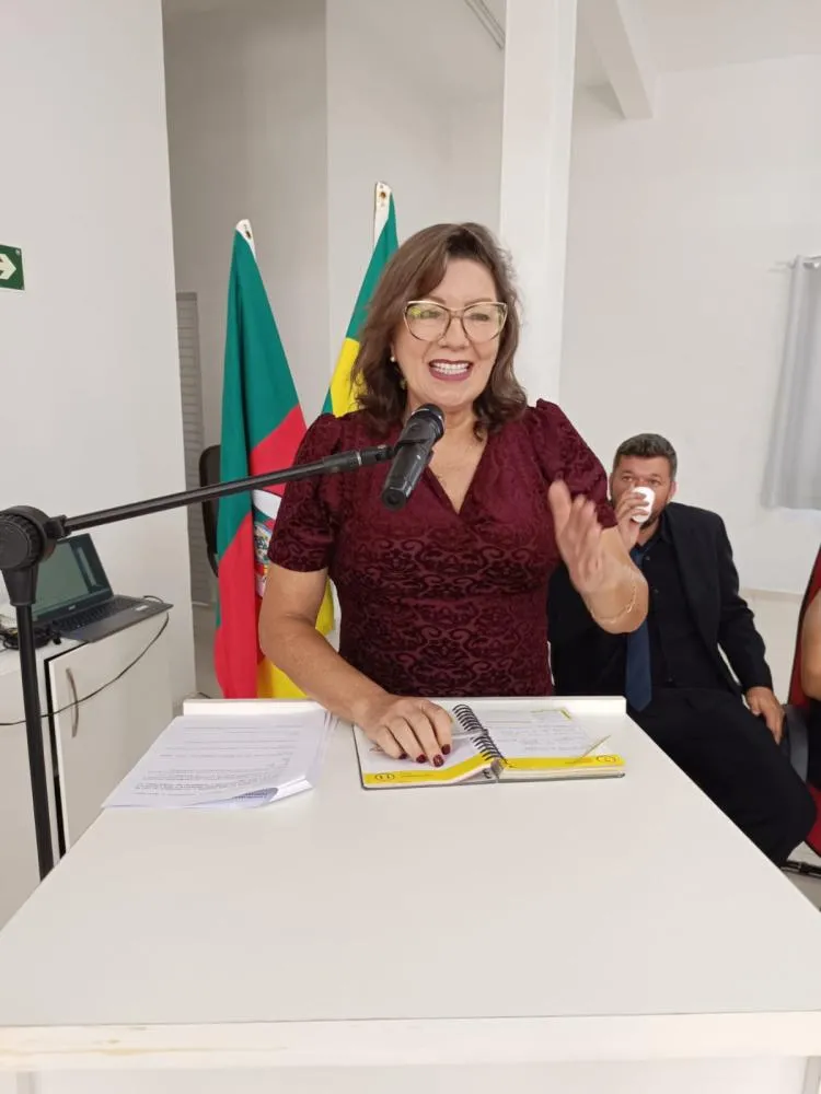 Posse de vereadores, prefeito e vice-prefeito marca o 1º dia de 2025