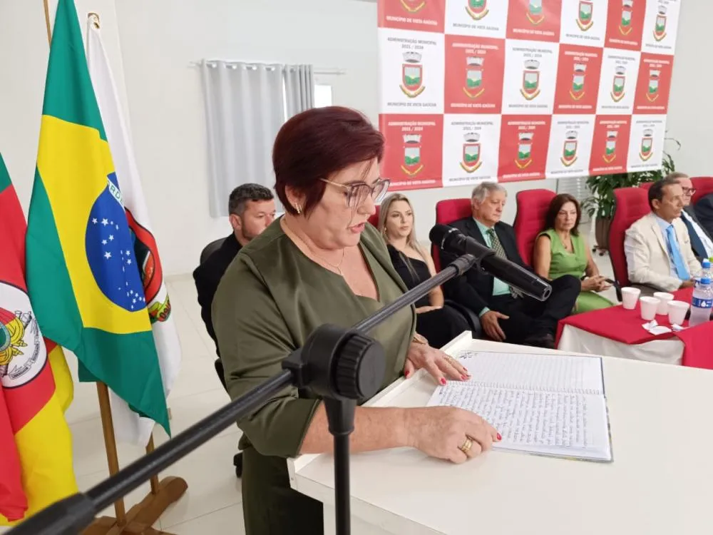 Posse de vereadores, prefeito e vice-prefeito marca o 1º dia de 2025