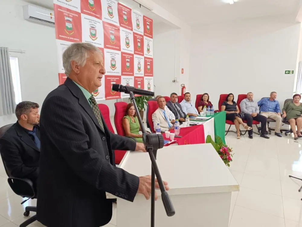 Posse de vereadores, prefeito e vice-prefeito marca o 1º dia de 2025
