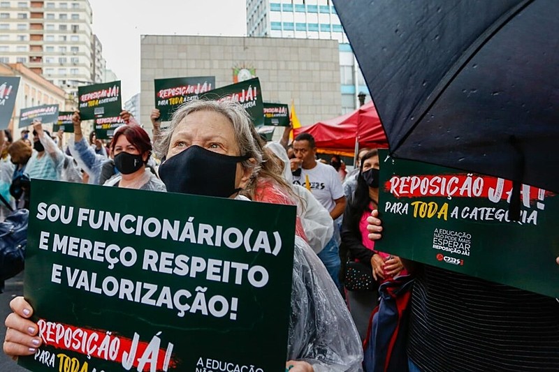 Situação se agrava na medida em que os trabalhadores do setor sofrem com a falta de reajuste salarial há mais de oito anos. Foto: Caco Argemi