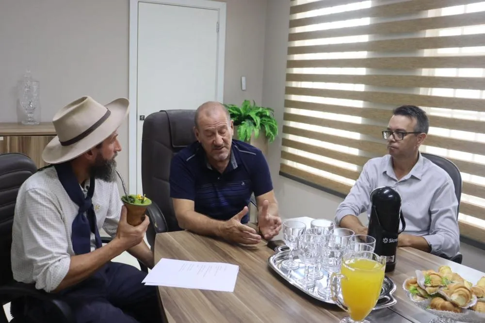 Rosemar Sala recebe Secretário de Esporte “Gaúcho Da Geral”