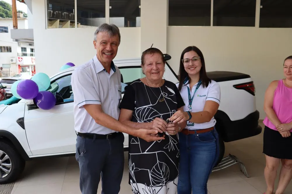  Sicoob Creditapiranga entrega carro e motos 0 km a sorteados da Promoção Capital da Sorte