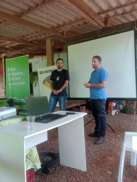 Agricultores participam de Tarde de Campo sobre Produção Olerícola