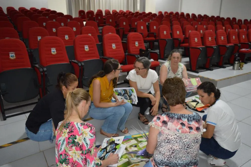 Semana de Formação prepara educadores para o ano letivo de 2025 