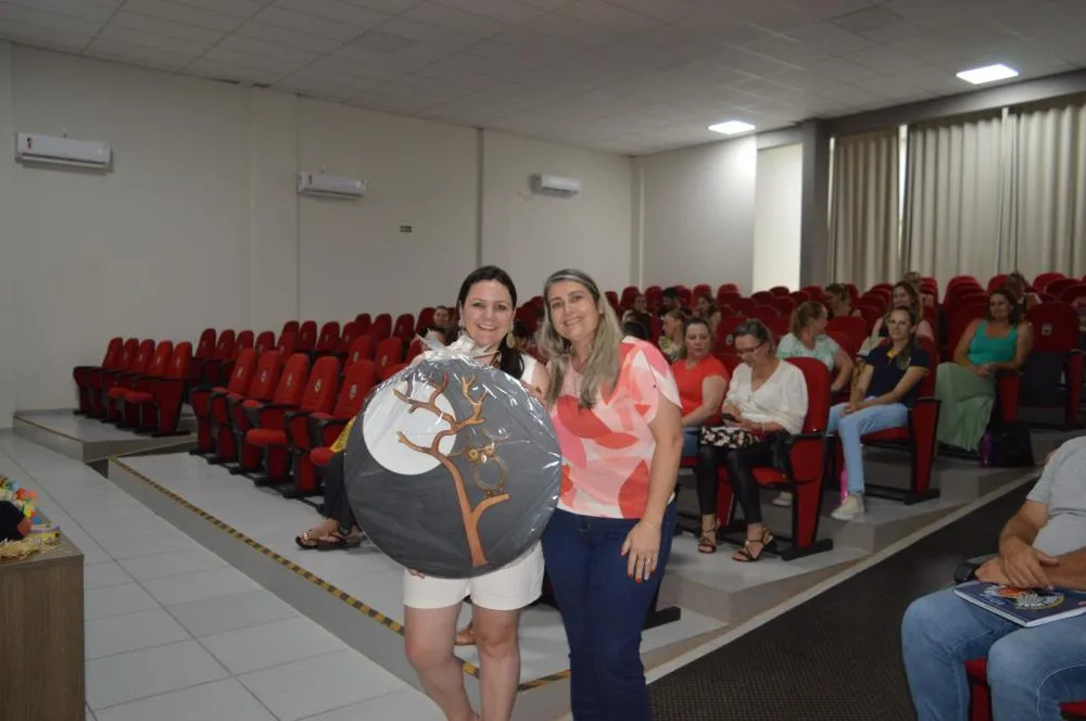 Semana de Formação prepara educadores para o ano letivo de 2025 