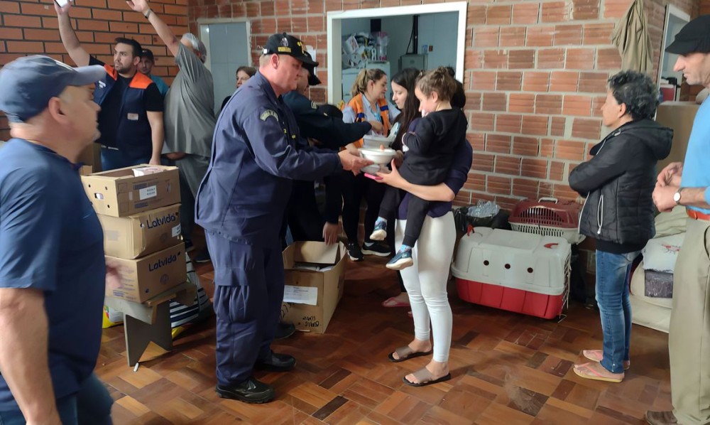 Rio Grande do Sul – Ciclone – Sobrevoo, assistência e resgate de pessoas ilhadas em Bom Retiro do Sul (RS). Foto: Marinha do Brasil/RS