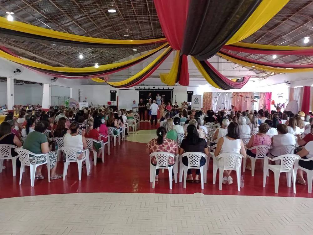 Encontro regional das mulheres em Vista Gaúcha celebra a força e a alegria das trabalhadoras do campo