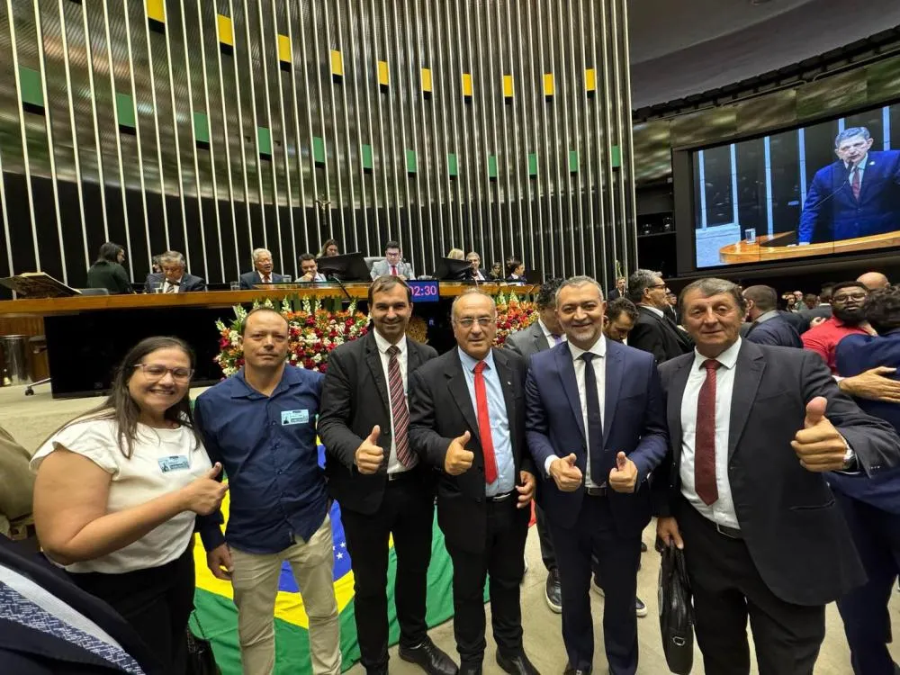 Prefeito e vereadores cumprem agenda em Brasília