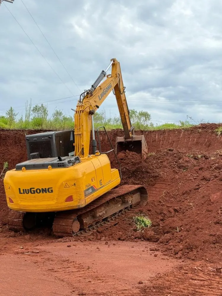 Prefeito e Vice acompanham obras que beneficiam lazer e desenvolvimento econômico