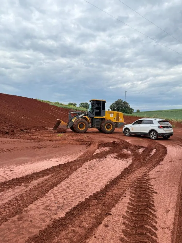 Prefeito e Vice acompanham obras que beneficiam lazer e desenvolvimento econômico