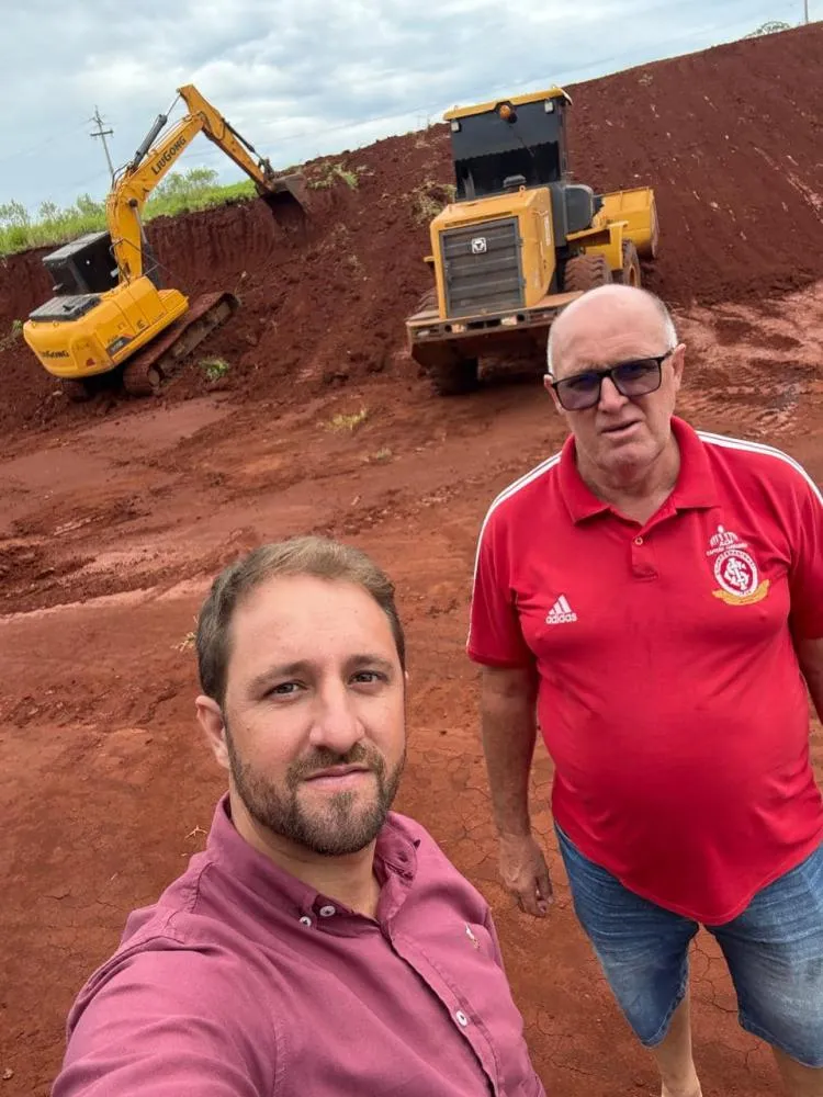 Prefeito e Vice acompanham obras que beneficiam lazer e desenvolvimento econômico