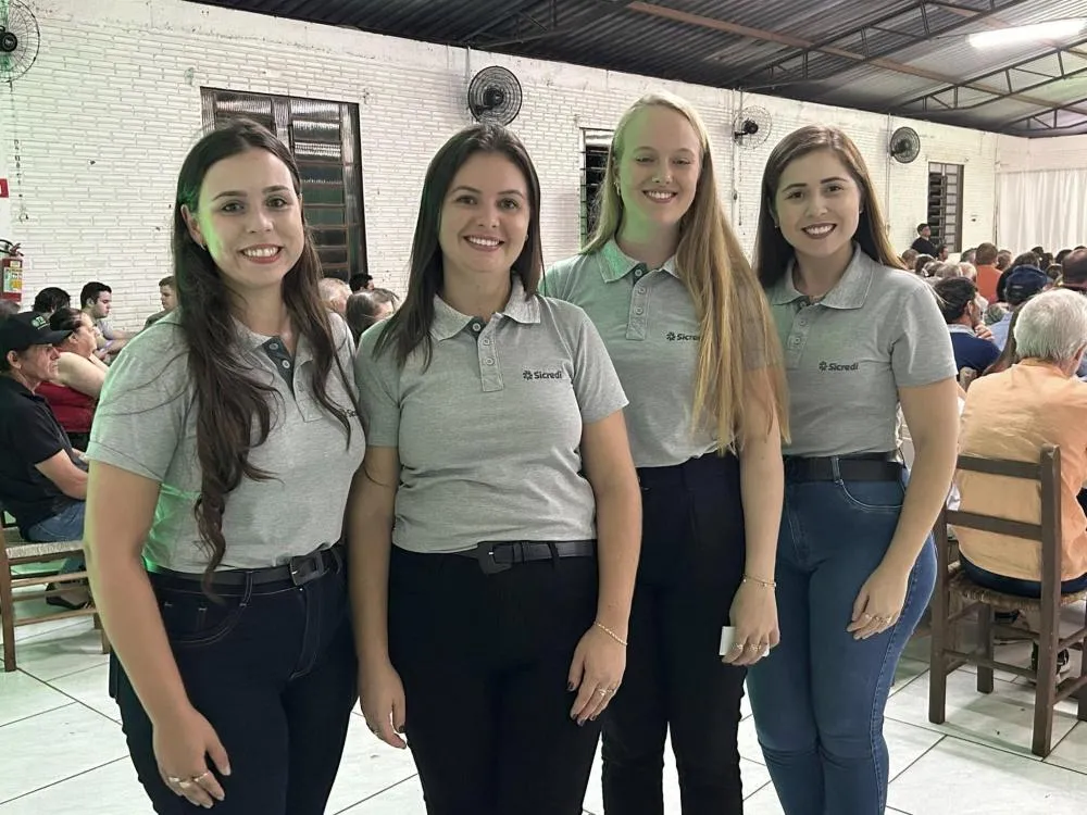 Assembleia da Sicredi Raízes lota clube da Terceira Idade em Miraguaí