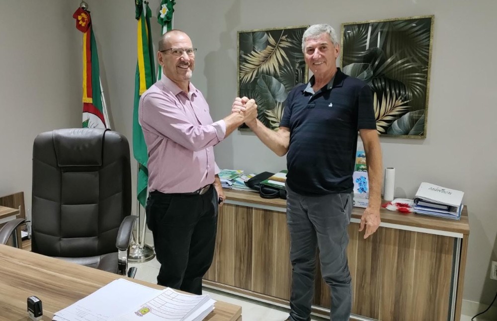 Vice-prefeito comandará interinamente o Executivo. Prefeito Rosemar Sala estará em Brasília