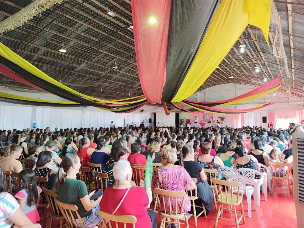 Homenagem às mulheres acontece em grande estilo
