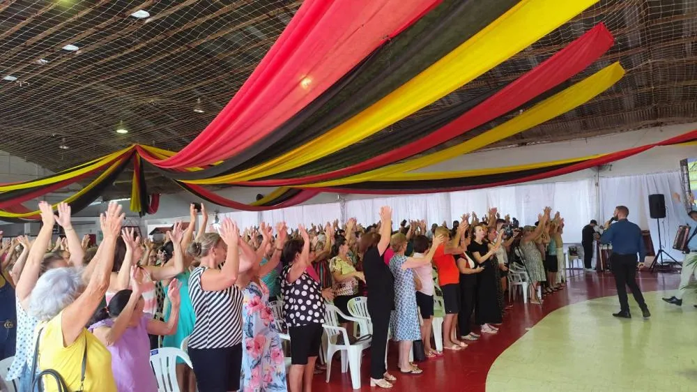 Homenagem às mulheres acontece em grande estilo