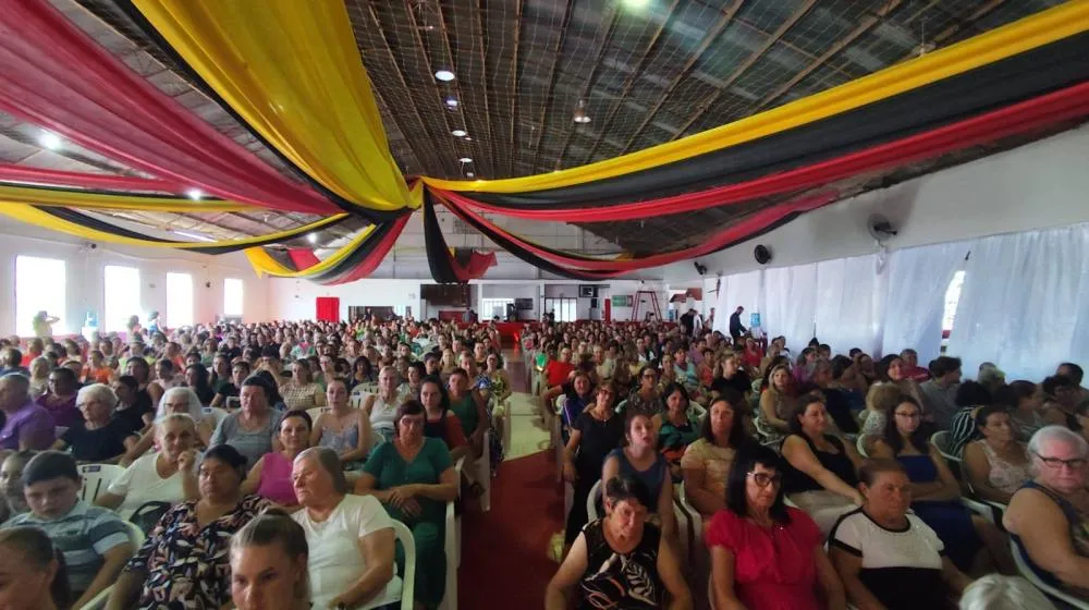 Homenagem às mulheres acontece em grande estilo