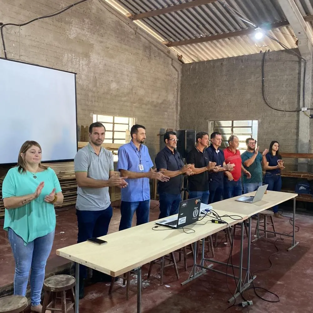 Seminário sobre piscicultura e produção de leite reúne produtores em Barra do Guarita