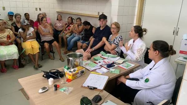 Secretaria de Saúde realiza encontro com diabéticos e hipertensos