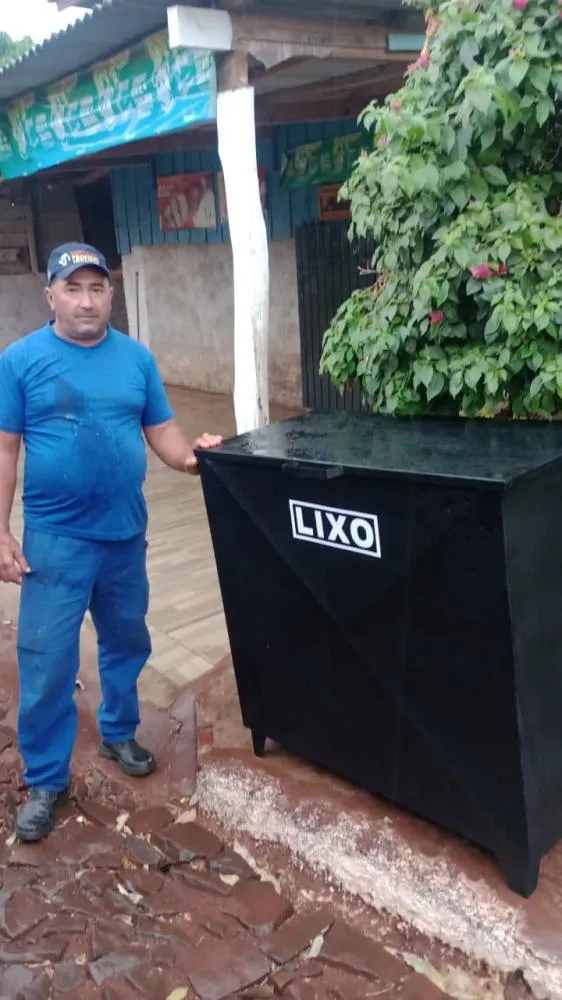 Miraguaí instala novas lixeiras para reforçar limpeza urbana