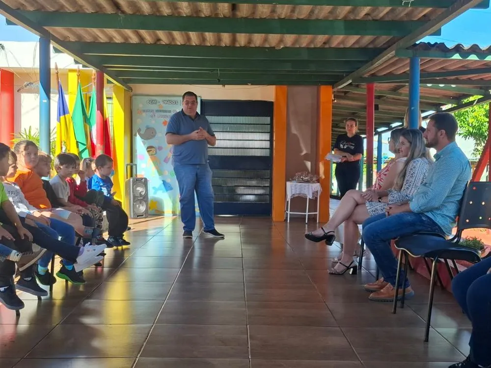 EMEI Lenirinha inaugura novos playgrounds e melhorias na estrutura escolar