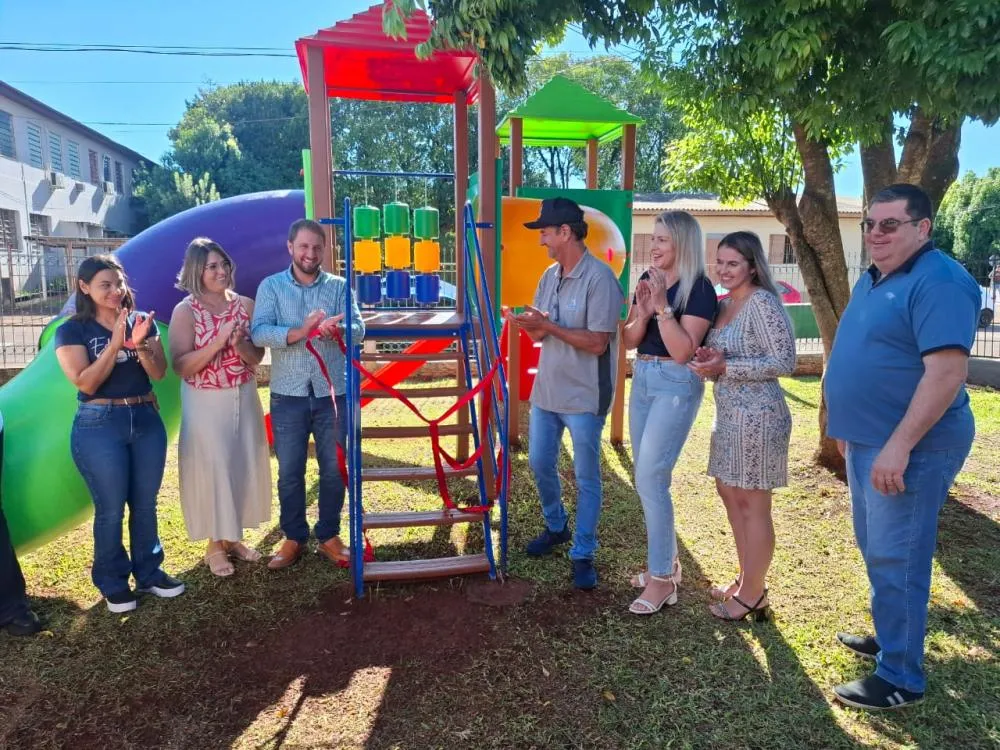 EMEI Lenirinha inaugura novos playgrounds e melhorias na estrutura escolar