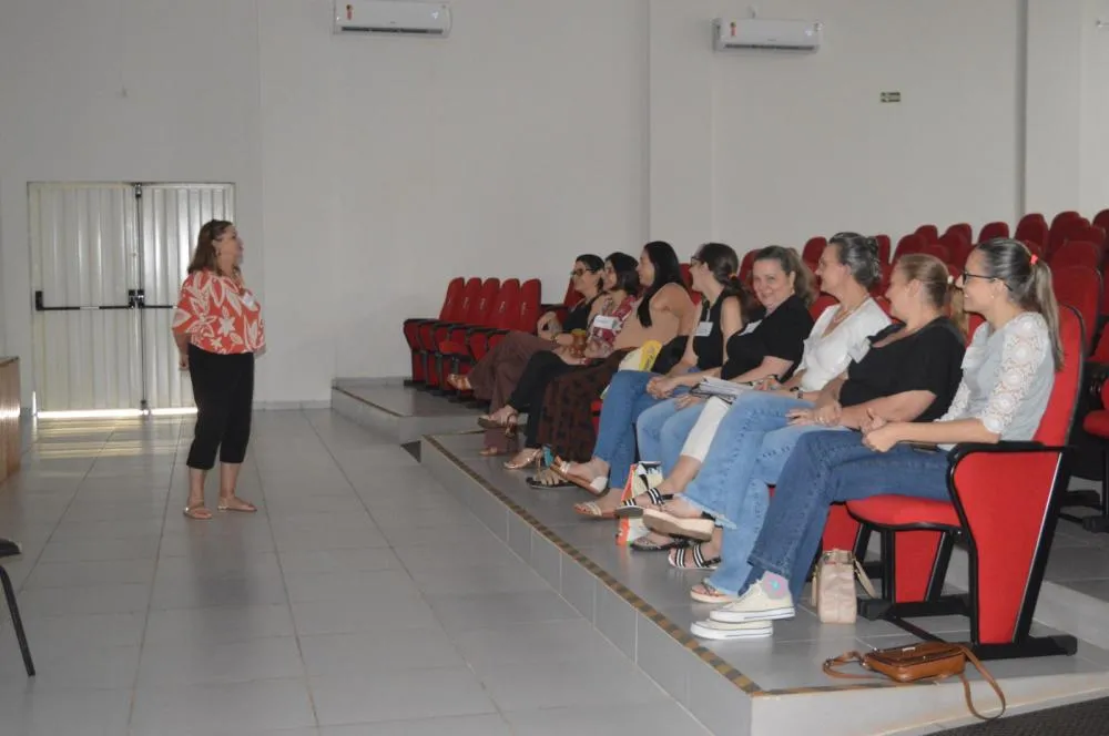 Professores participam de formação do Aprende Brasil